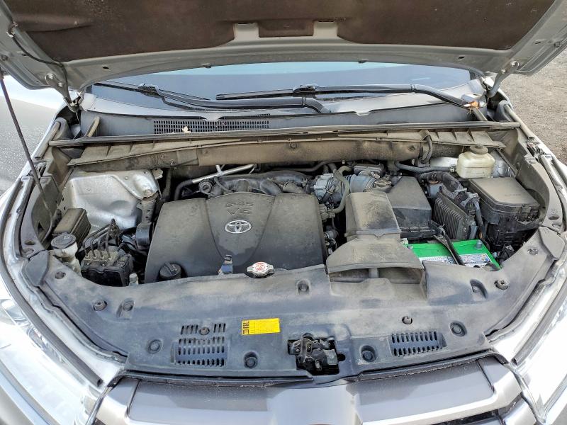 Photo 12 from auction – 2019 TOYOTA HIGHLANDER with VIN 5TDJZRFH5KS566327
