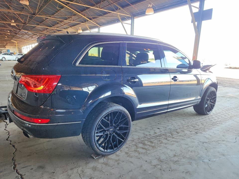 Foto 3 de la subasta – 2015 AUDI Q7 con VIN WA1LGAFE2FD031523