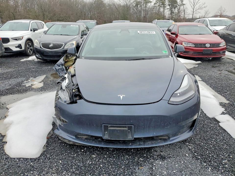 Photo 5 from auction – 2022 TESLA MODEL 3 with VIN 5YJ3E1EAXNF372153