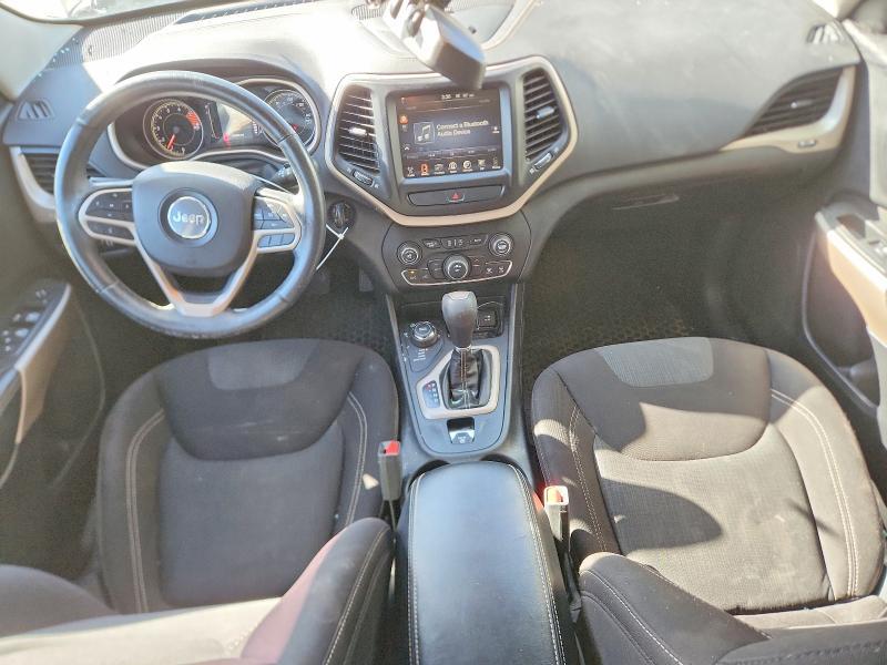 Photo 8 from auction – 2017 JEEP CHEROKEE with VIN 1C4PJMCS6HW646510
