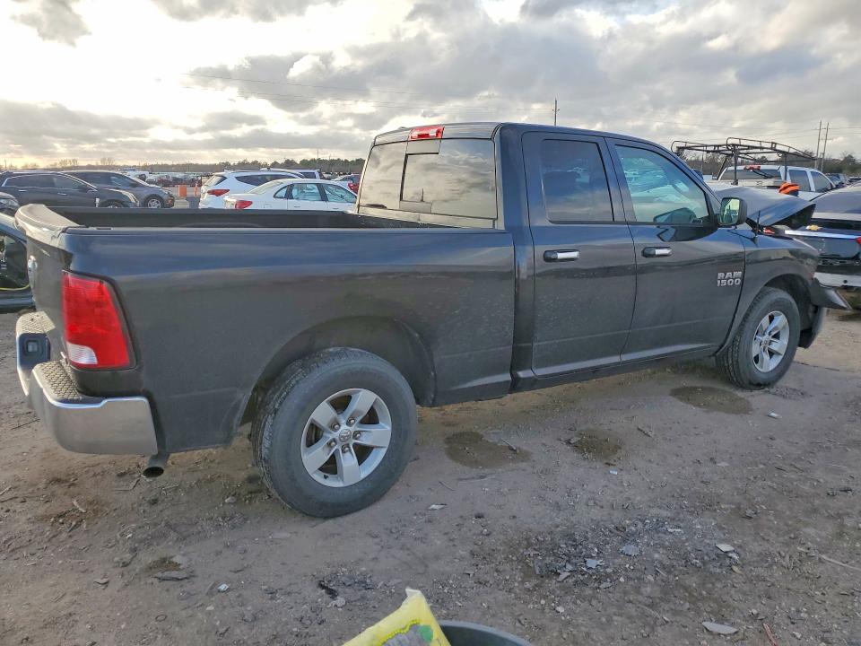 Photo 3 from auction – 2016 RAM 1500 SLT with VIN 1C6RR6GG3GS143467