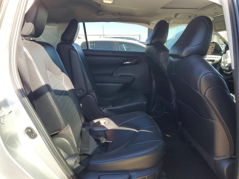 Photo 11 from auction – 2023 TOYOTA HIGHLANDER with VIN 5TDKARAH3PS019499