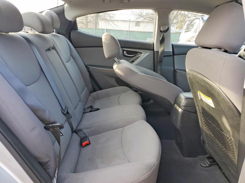 Photo 10 from auction – 2016 HYUNDAI ELANTRA with VIN 5NPDH4AE4GH757962