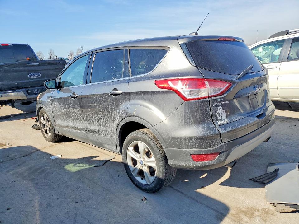Photo 2 from auction – 2015 FORD ESCAPE with VIN 1FMCU9G94FUC65026