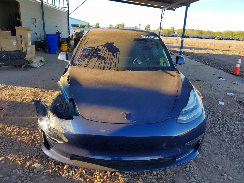 Photo 5 from auction – 2018 TESLA MODEL 3 with VIN 5YJ3E1EA4JF102278