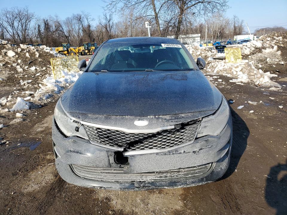 Photo 5 from auction – 2018 KIA OPTIMA with VIN 5XXGT4L37JG243713
