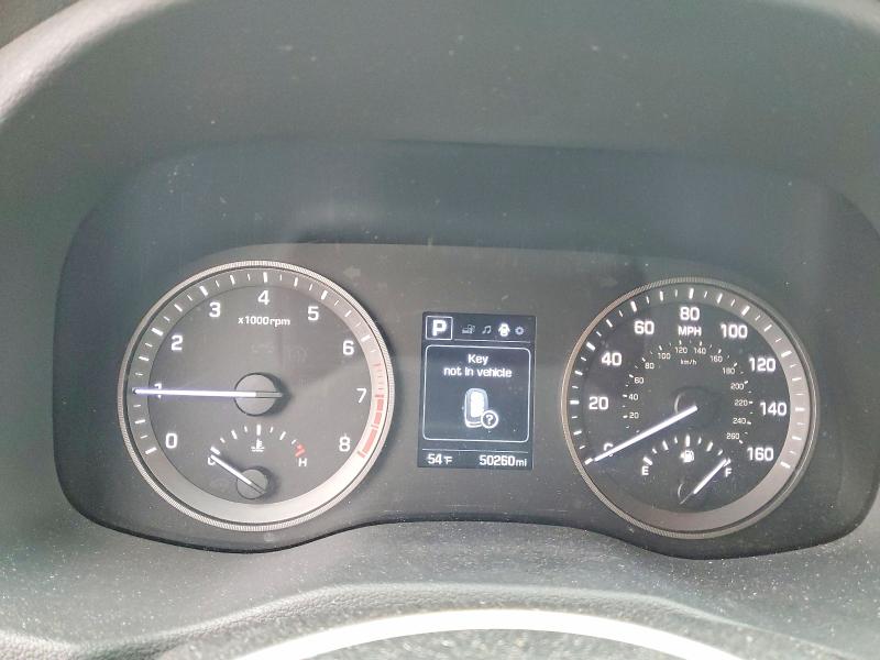 Photo 9 from auction – 2017 HYUNDAI TUCSON with VIN KM8J3CA28HU413233