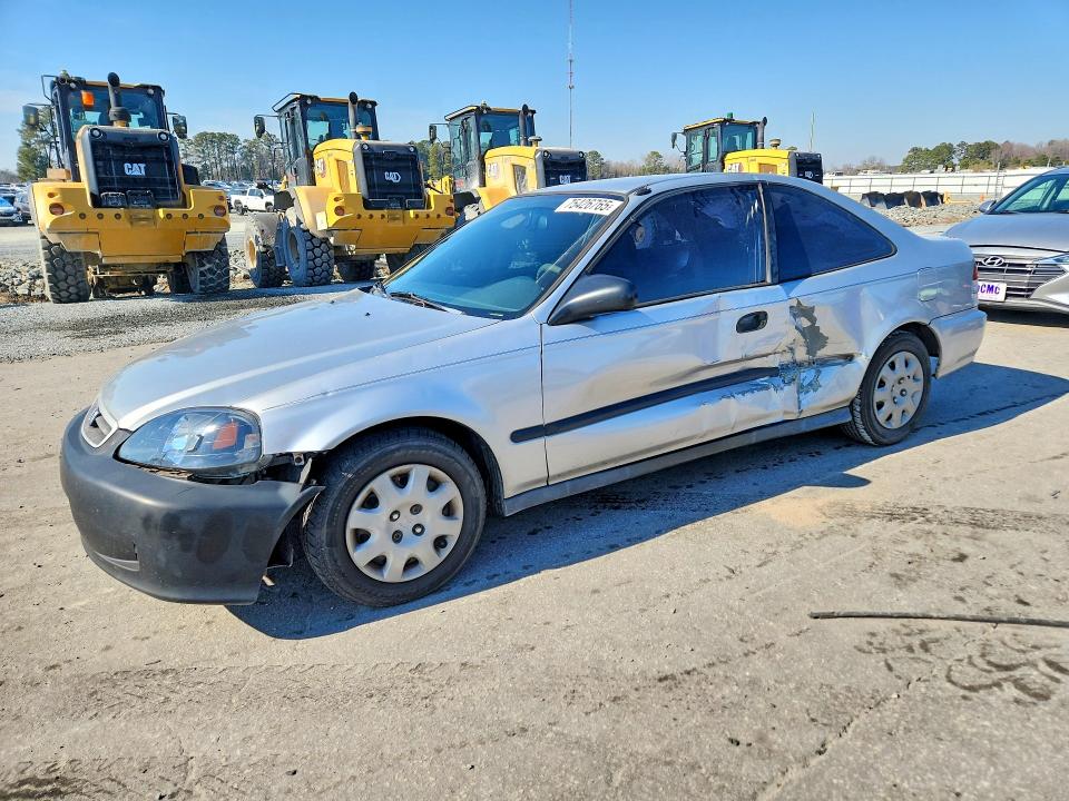 HONDA CIVIC DX 2000 with VIN 1HGEJ6223YL102652 - Photo from auction