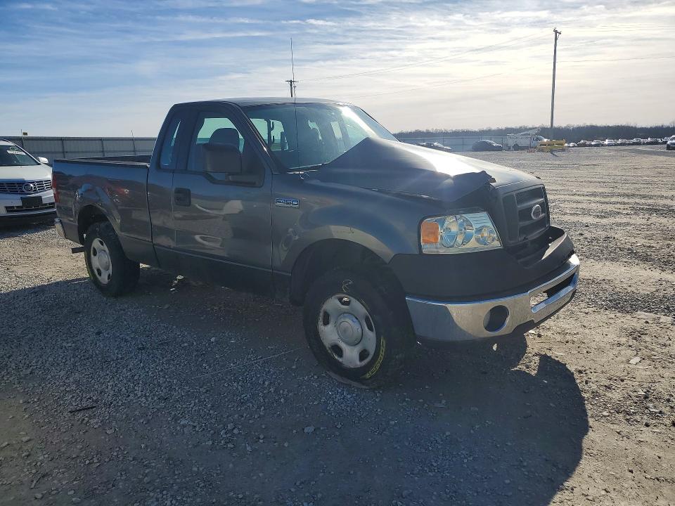 Photo 4 from auction – 2006 FORD F150 with VIN 1FTRF12W66NA24232