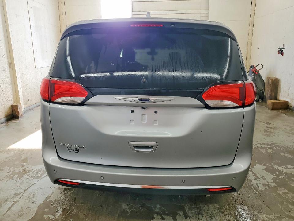 Photo 6 from auction – 2020 CHRYSLER PACIFICA with VIN 2C4RC1BG4LR285732