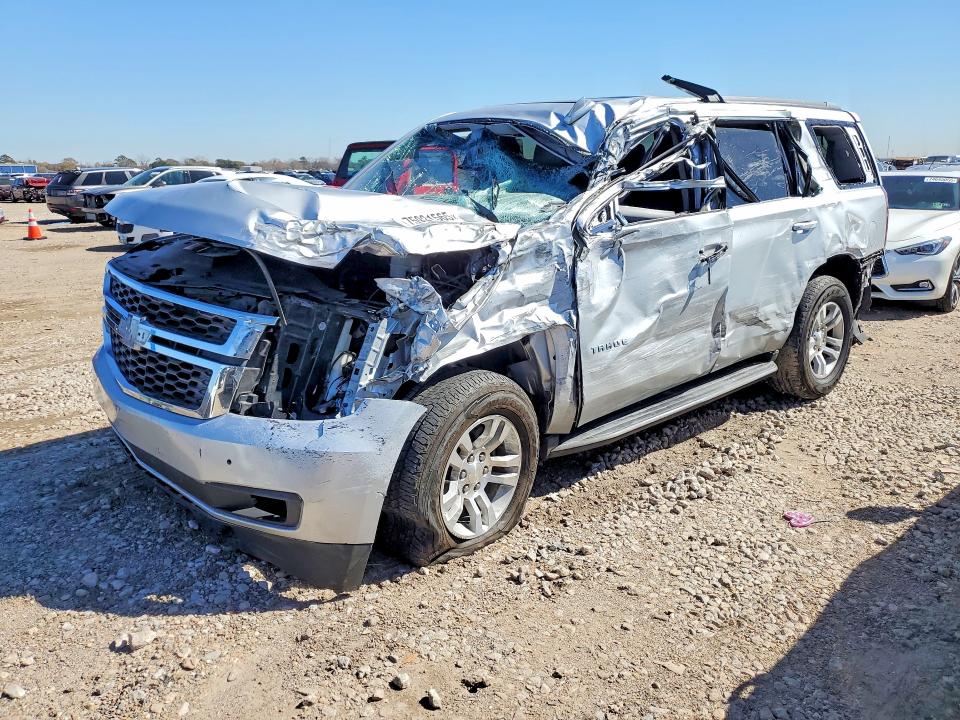 CHEVROLET TAHOE 2019 with VIN 1GNSCBKC4KR310256 - Photo from auction
