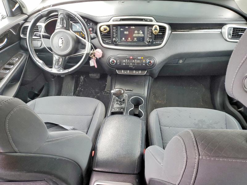 Photo 8 from auction – 2017 KIA SORENTO with VIN 5XYPGDA39HG267301