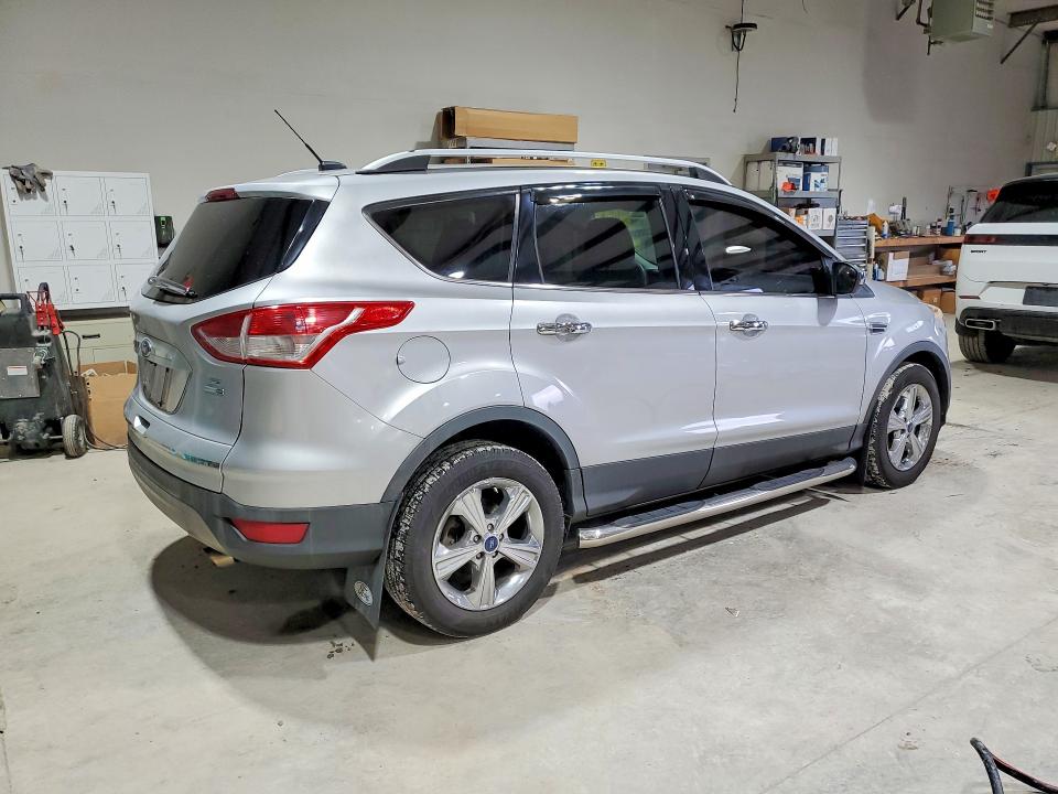 Photo 3 from auction – 2014 FORD ESCAPE with VIN 1FMCU9GX3EUE31727