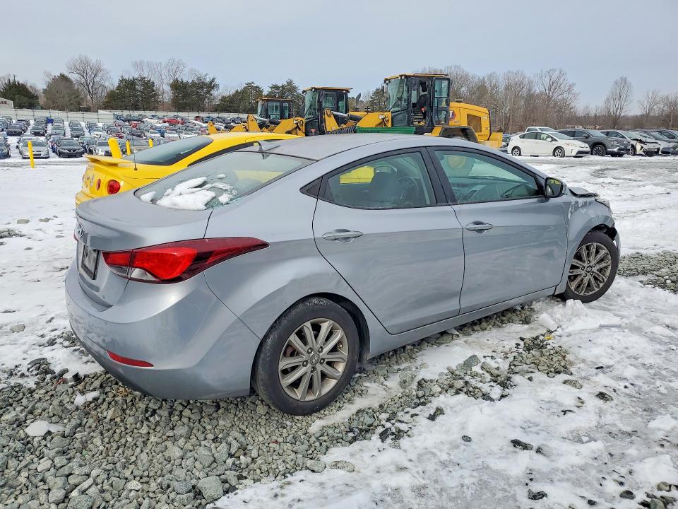 Photo 3 from auction – 2015 HYUNDAI ELANTRA SE with VIN 5NPDH4AE0FH576484