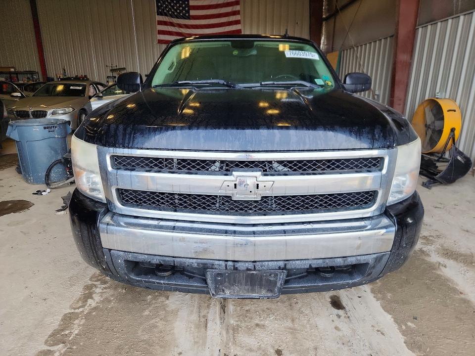 Photo 5 from auction – 2007 CHEVROLET SILVERADO with VIN 1GCEK19J27Z525696