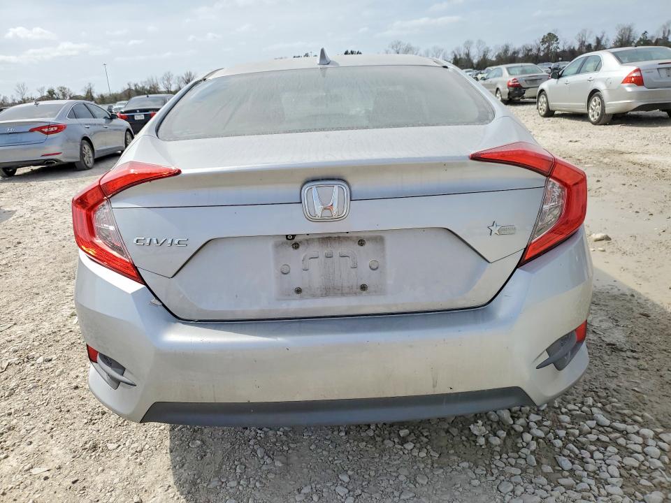Photo 6 from auction – 2018 HONDA CIVIC with VIN 19XFC2F76JE012485