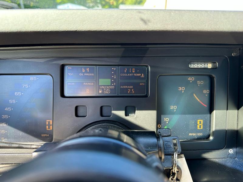 Photo 8 from auction – 1984 CHEVROLET CORVETTE with VIN 1G1AY0780E5147284