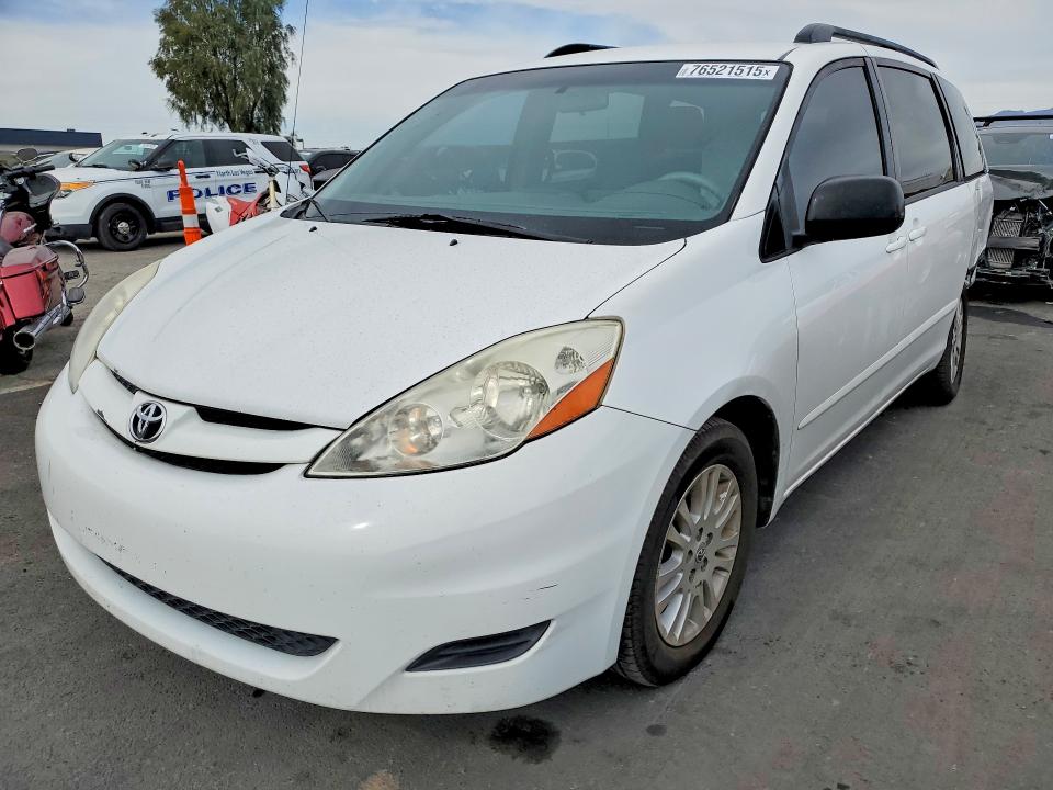 TOYOTA SIENNA CE 2010 with VIN 5TDKK4CC0AS338612 - Photo from auction
