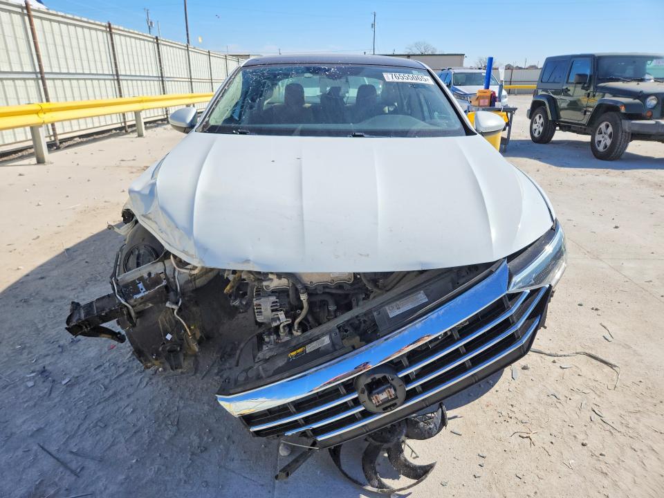Photo 5 from auction – 2020 VOLKSWAGEN JETTA with VIN 3VWEB7BU7LM044598