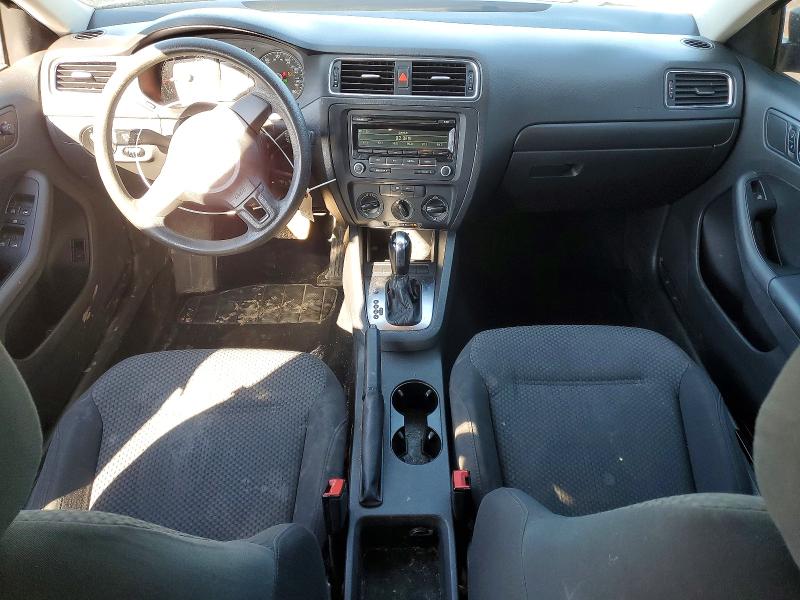 Photo 8 from auction – 2013 VOLKSWAGEN JETTA with VIN 3VW2K7AJ7DM205916