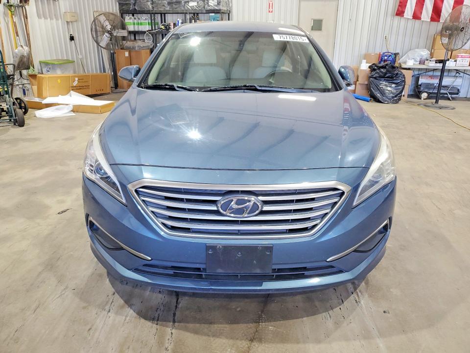 Photo 5 from auction – 2017 HYUNDAI SONATA with VIN 5NPE24AF8HH570174