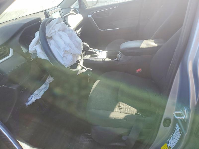 Photo 7 from auction – 2019 TOYOTA RAV4 with VIN 2T3H1RFV5KW055176