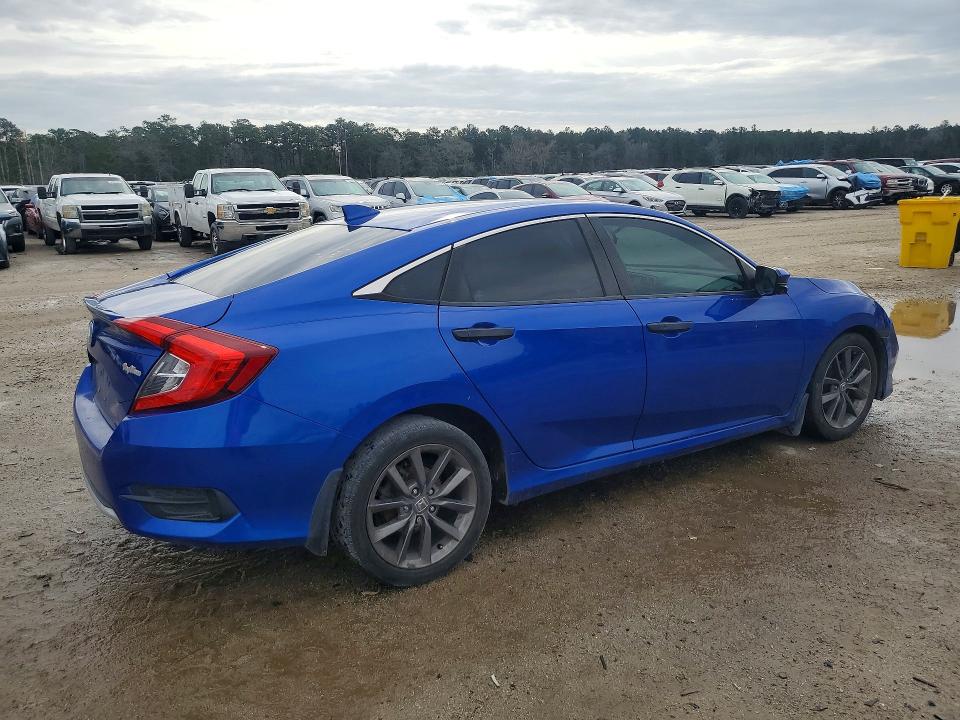 Photo 3 from auction – 2020 HONDA CIVIC with VIN 19XFC1F30LE022102
