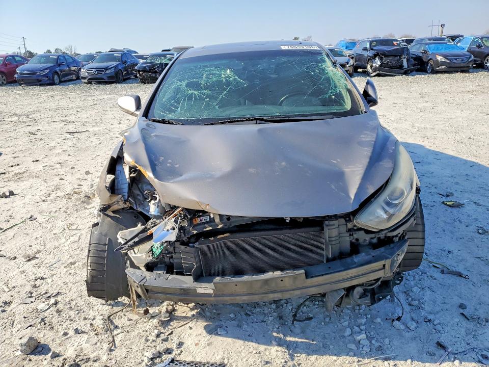 Photo 5 from auction – 2014 HYUNDAI ELANTRA SE with VIN 5NPDH4AE3EH498281