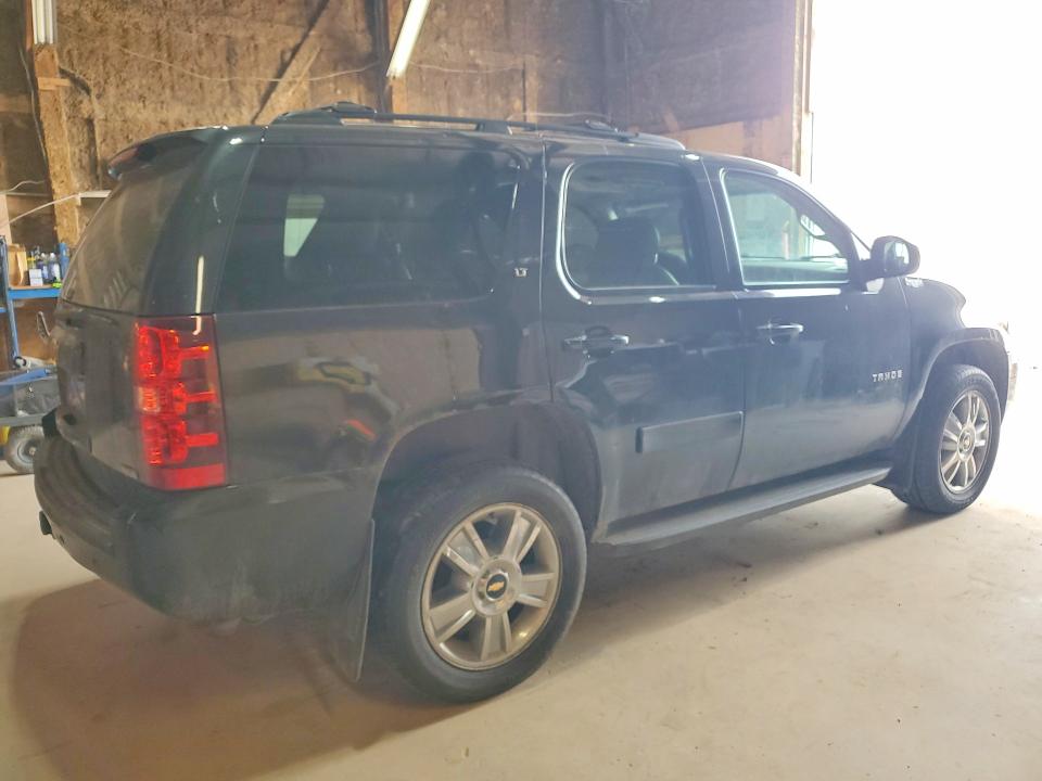 Photo 3 from auction – 2011 CHEVROLET TAHOE K150 with VIN 1GNSKBE0XBR162523