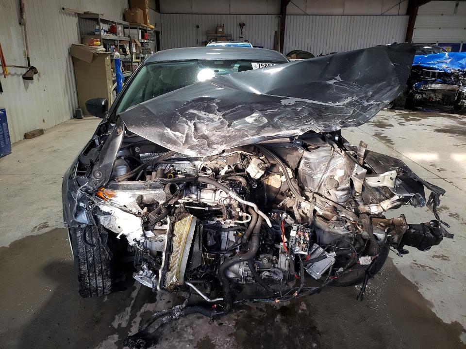 Photo 5 from auction – 2016 VOLKSWAGEN JETTA with VIN 3VW167AJ0GM369870