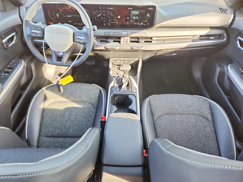 Photo 8 from auction – 2025 KIA K4 with VIN 3KPFW4DE0SE176904
