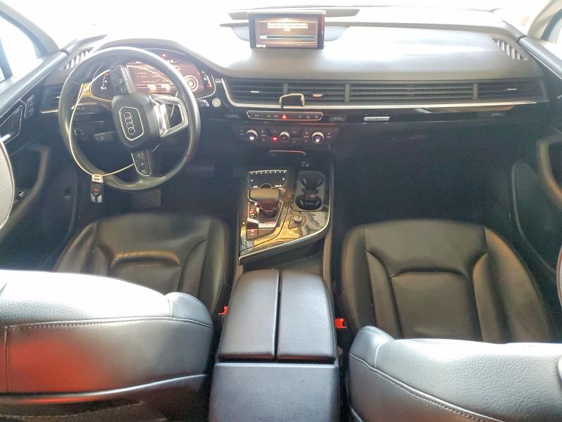 Photo 8 from auction – 2018 AUDI Q7 PREMIUM with VIN WA1LAAF74JD009227