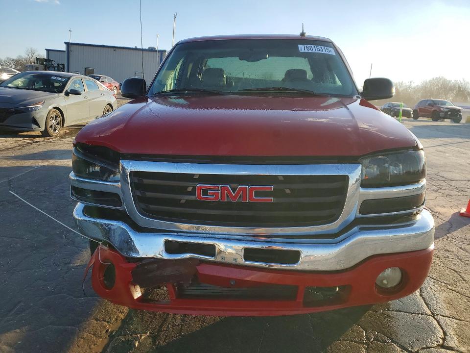 Photo 5 from auction – 2003 GMC NEW SIERRA with VIN 2GTEK19T731100057