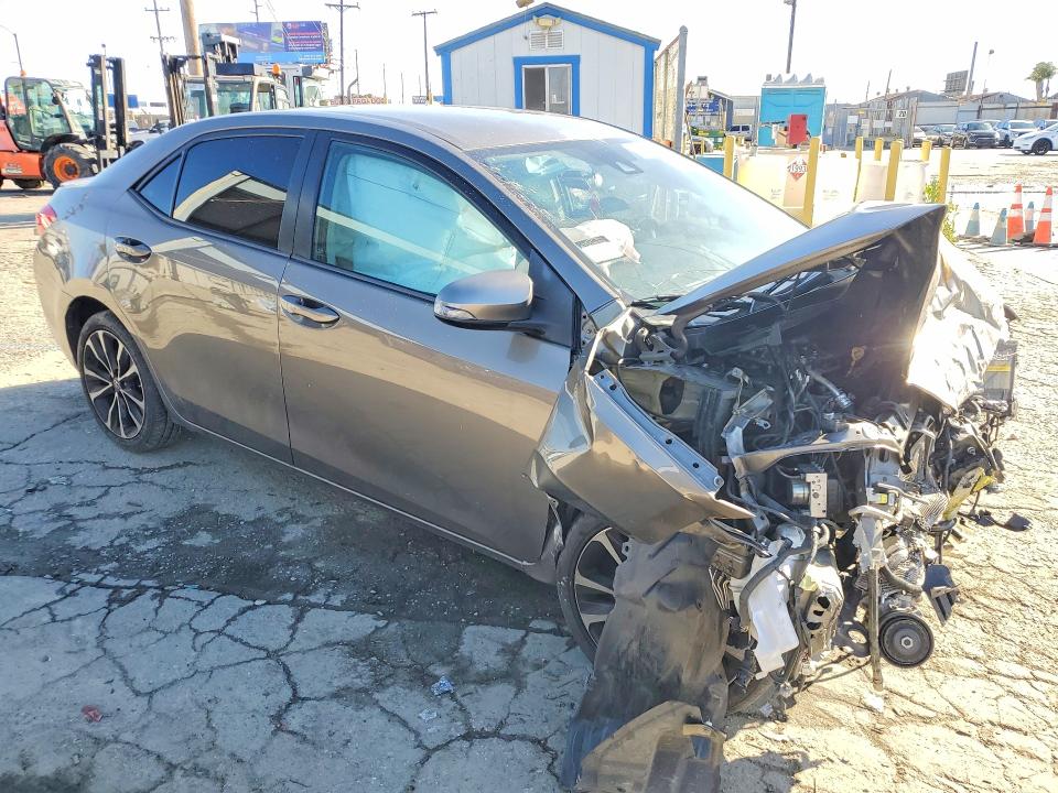 Photo 4 from auction – 2018 TOYOTA COROLLA with VIN 2T1BURHE3JC015536