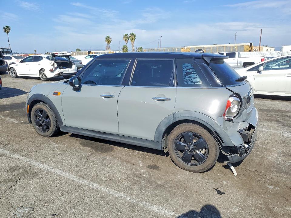 Photo 2 from auction – 2016 MINI COOPER with VIN WMWXU1C56G2D10412
