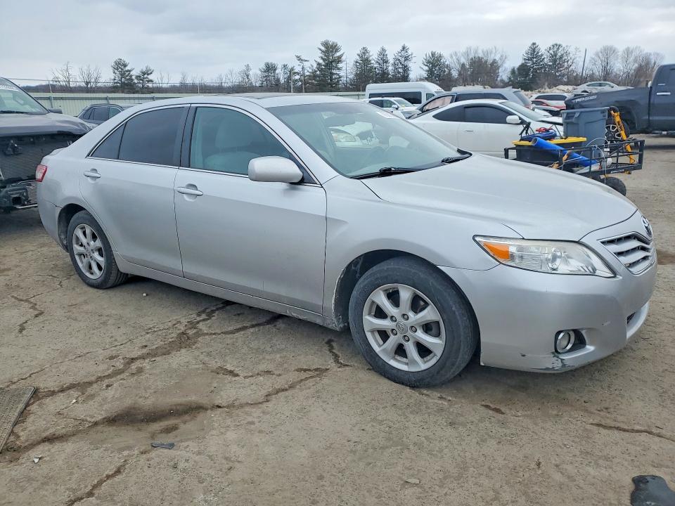 Photo 4 from auction – 2010 TOYOTA CAMRY with VIN 4T1BF3EK3AU050609