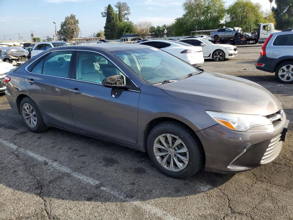 Photo 4 from auction – 2017 TOYOTA CAMRY with VIN 4T1BF1FK9HU393020
