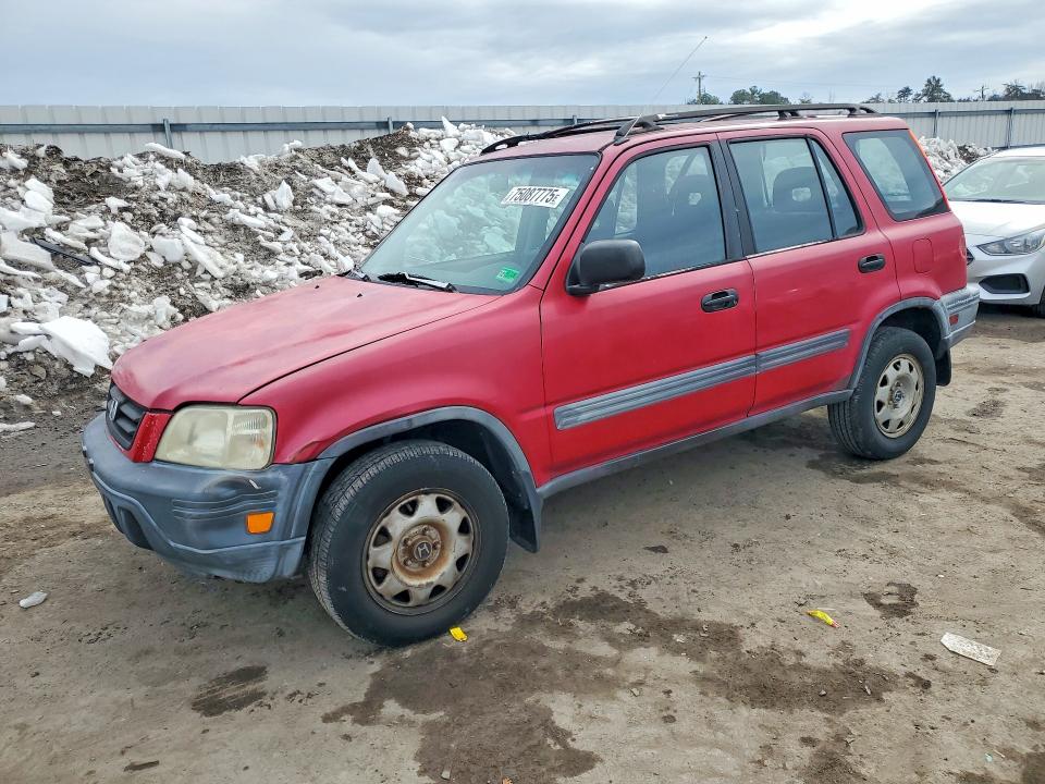HONDA CR-V 2000 with VIN JHLRD2846YC011466 - Photo from auction