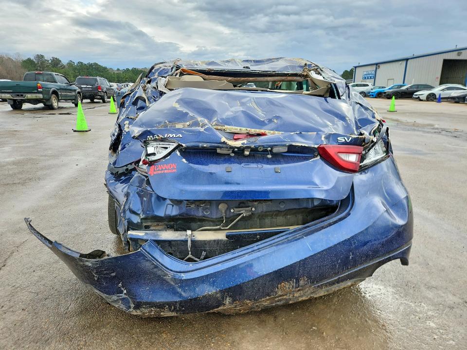 Photo 6 from auction – 2017 NISS MAXIMA with VIN 1N4AA6AP3HC391175