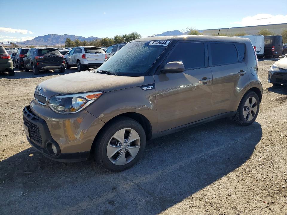 KIA SOUL 2015 with VIN KNDJN2A20F7115585 - Photo from auction