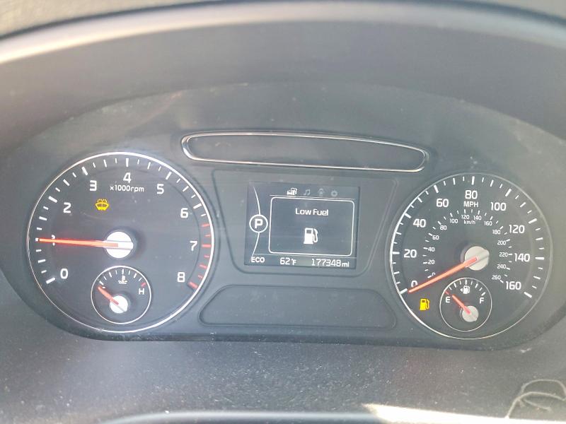 Photo 9 from auction – 2017 KIA SORENTO with VIN 5XYPH4A17HG273478