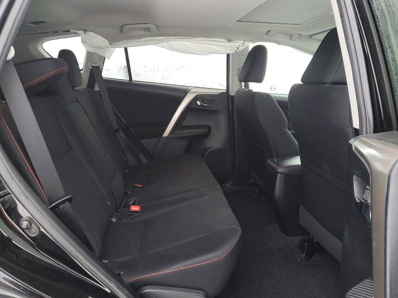 Photo 11 from auction – 2015 TOYOTA RAV4 XLE with VIN 2T3RFREV2FW272973