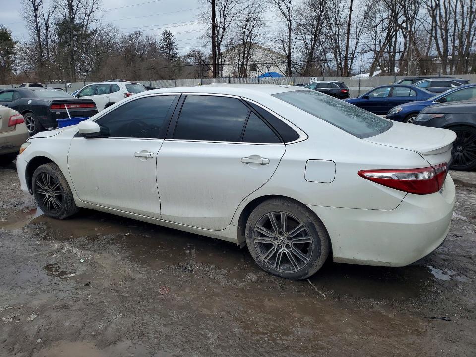 Photo 2 from auction – 2015 TOYOTA CAMRY with VIN 4T1BF1FK6FU480158