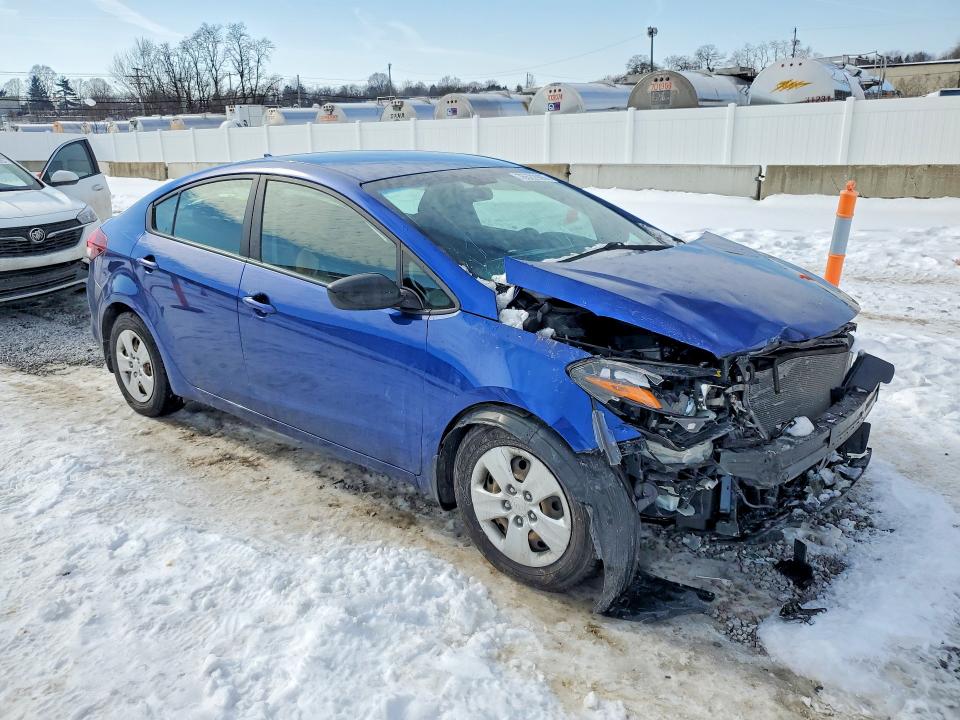 Photo 4 from auction – 2018 KIA FORTE with VIN 3KPFK4A77JE207338