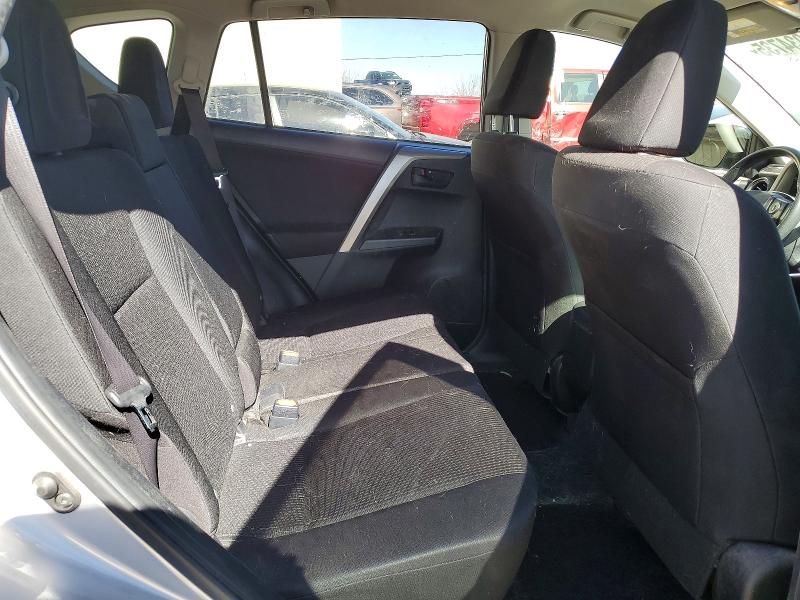 Photo 11 from auction – 2018 TOYOTA RAV4 LE with VIN JTMBFREV3JJ236802