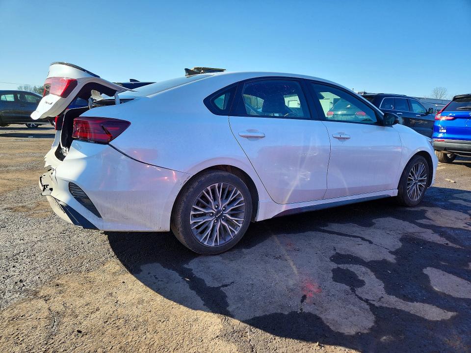 Photo 3 from auction – 2023 KIA FORTE with VIN 3KPF54AD9PE673407