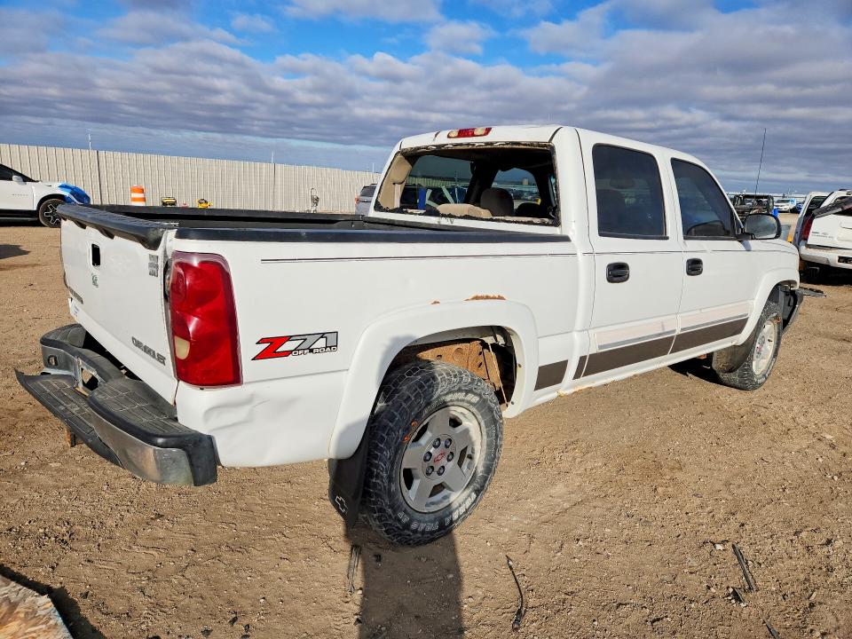 Photo 3 from auction – 2004 CHEVROLET SILVERADO with VIN 2GCEK13TX41423187