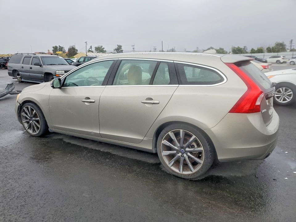 Photo 2 from auction – 2015 VOLVO V60 with VIN YV140MEM3F1269708