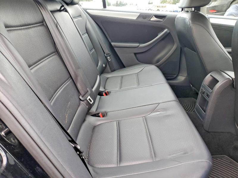 Photo 10 from auction – 2014 VOLKSWAGEN JETTA with VIN 3VWD17AJ2EM317388
