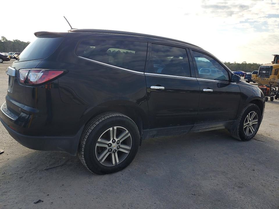 Photo 3 from auction – 2017 CHEVROLET TRAVERSE with VIN 1GNKRHKD6HJ282154